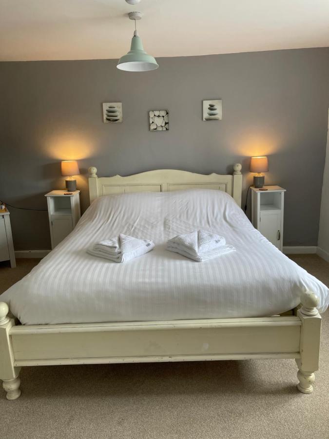 Red Lion Inn Sidbury Esterno foto