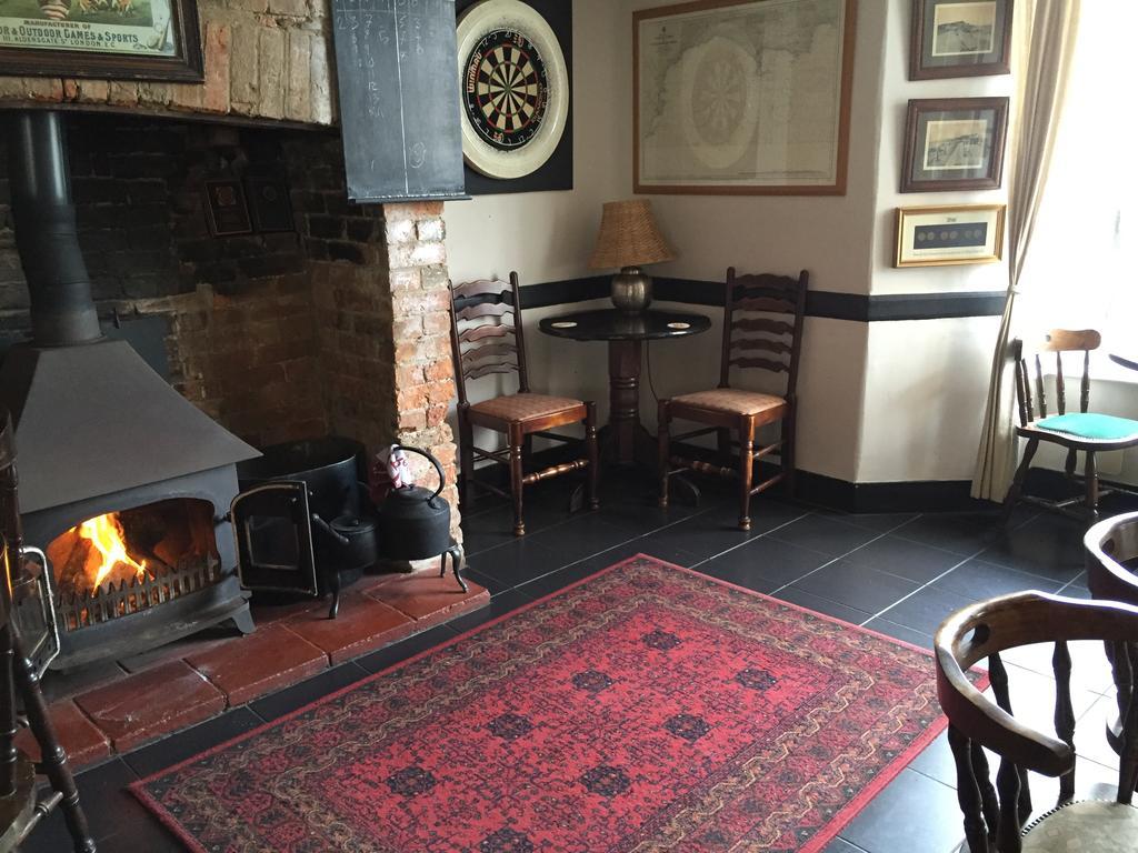 Red Lion Inn Sidbury Esterno foto